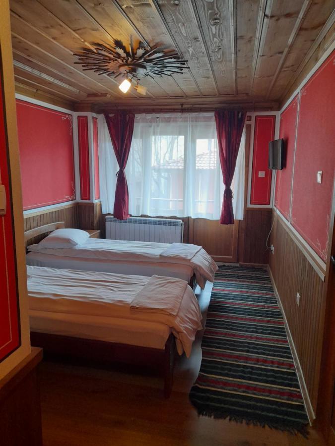 Къща Ради Kopriwschtiza Exterior foto