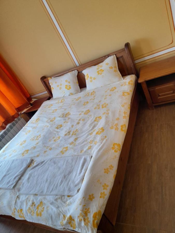 Къща Ради Kopriwschtiza Exterior foto
