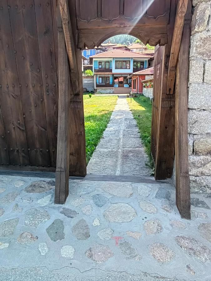 Къща Ради Kopriwschtiza Exterior foto