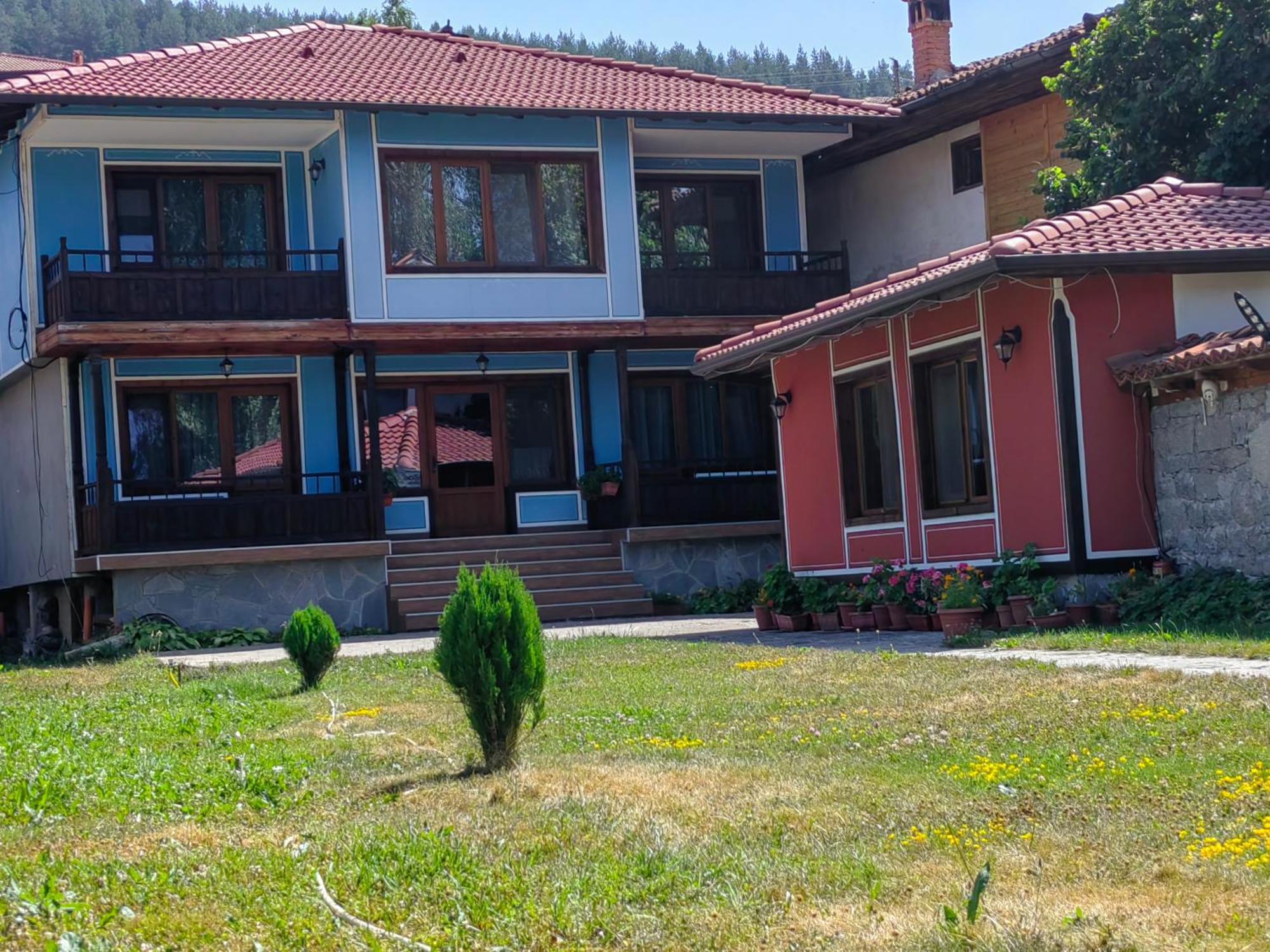 Къща Ради Kopriwschtiza Exterior foto