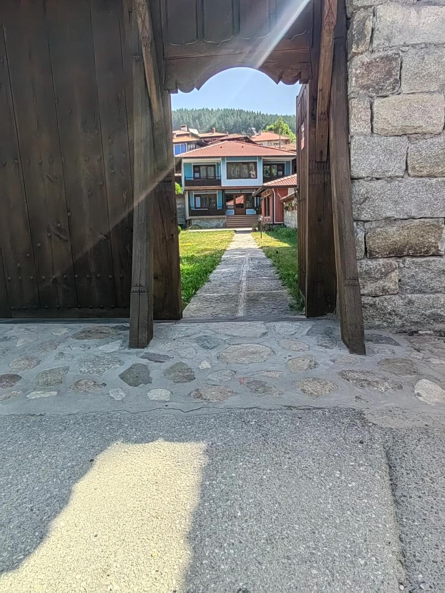 Къща Ради Kopriwschtiza Exterior foto